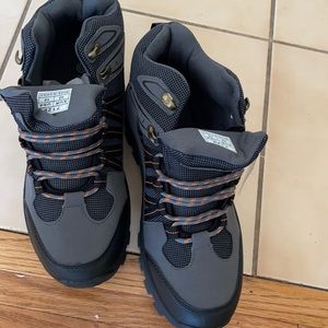 Mens boots